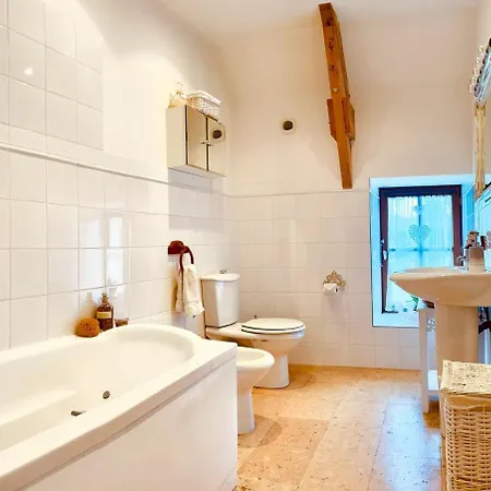 بيت للعطل De Charme Avec Vue Et Bain Nordique